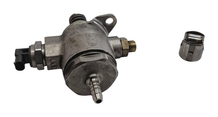 Thumbnail 4: 13-17 AUDI A4 A5 A6 Q5 TT (B8 C7 8K 8T 8R MK3) 2.0L ENGINE MECHANICAL FUEL PUMP