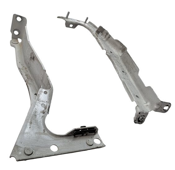 2014 AUDI A5 (B8 8T) FRONT FENDER MOUNT SUPPORT BRACKET LEFT/RIGHT SET/2