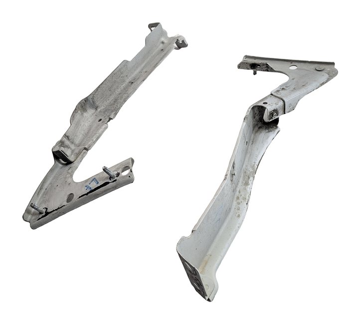 Thumbnail 4: 2014 AUDI A5 (B8 8T) FRONT FENDER MOUNT SUPPORT BRACKET LEFT/RIGHT SET/2