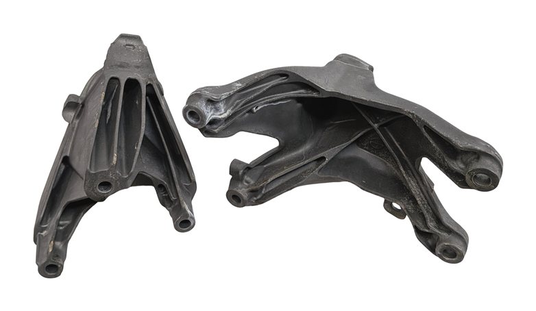 Thumbnail 6: 2014 AUDI A5 (B8 8T) 2.0L (CPMB) ENGINE MOTOR MOUNT BRACKET LEFT/RIGHT SET/2