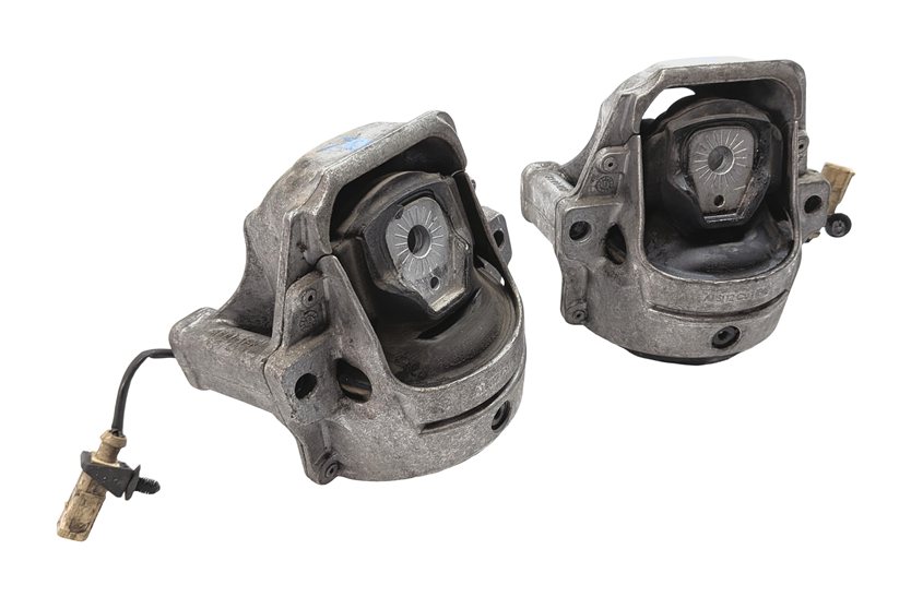2014 AUDI A5 (B8 8T) 2.0L (CPMB) ENGINE MOTOR MOUNT INSULATOR LEFT/RIGHT SET/2
