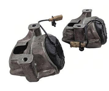 Thumbnail 3: 2014 AUDI A5 (B8 8T) 2.0L (CPMB) ENGINE MOTOR MOUNT INSULATOR LEFT/RIGHT SET/2