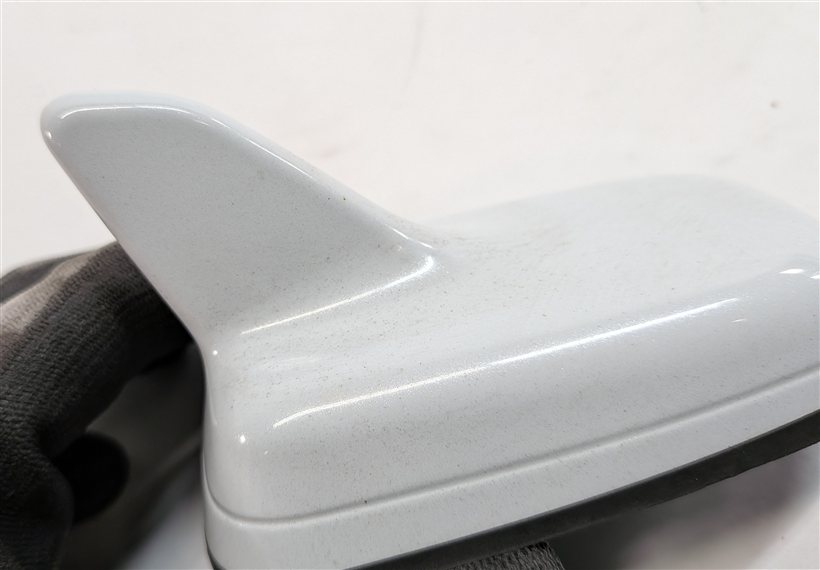 Thumbnail 7: 2014 AUDI A5 (B8 8T) ROOF MOUNTED SHARK FIN ANTENNA ASSEMBLY (White)