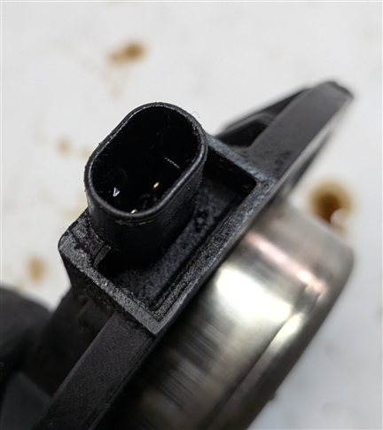 Thumbnail 6: 2014 AUDI A5 (B8 8T) 2.0L (CPMB) ENGINE CAMSHAFT ADJUSTER MAGNET SOLENOID VALVE