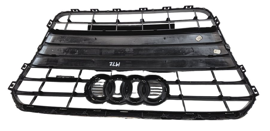 Thumbnail 4: 2013-2016 AUDI A5 (B8 8T) FRONT CENTER HOOD PRIMARY AIR VENT GRILLE TRIM