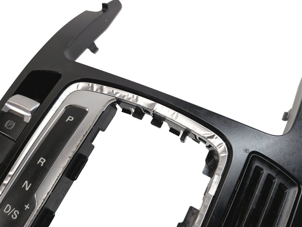 Thumbnail 8: 2014 AUDI A5 (B8 8T) CENTER CONSOLE AUTOMATIC SHIFT TRIM BEZEL (Trigon)