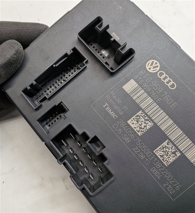 Thumbnail 5: 10-17 AUDI A5 B8 8T FRONT RIGHT PASSENGER MEMORY SEAT CONTROL MODULE (NON SPORT)