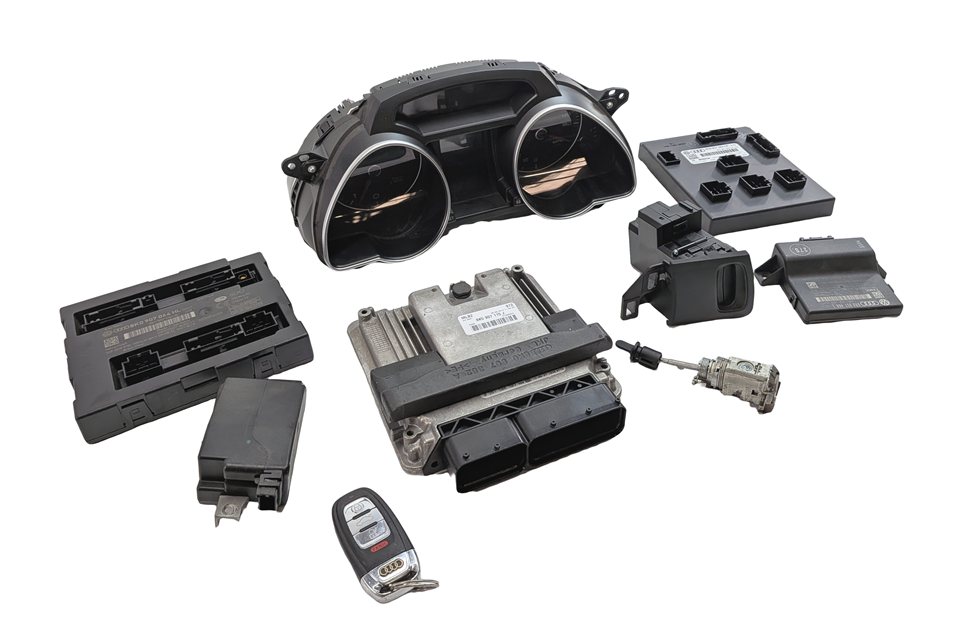 2014 AUDI A5 (B8 8T) 2.0L CPMB ENGINE ECM BCM GATEWAY IMMOBILIZER MODULE KEY SET