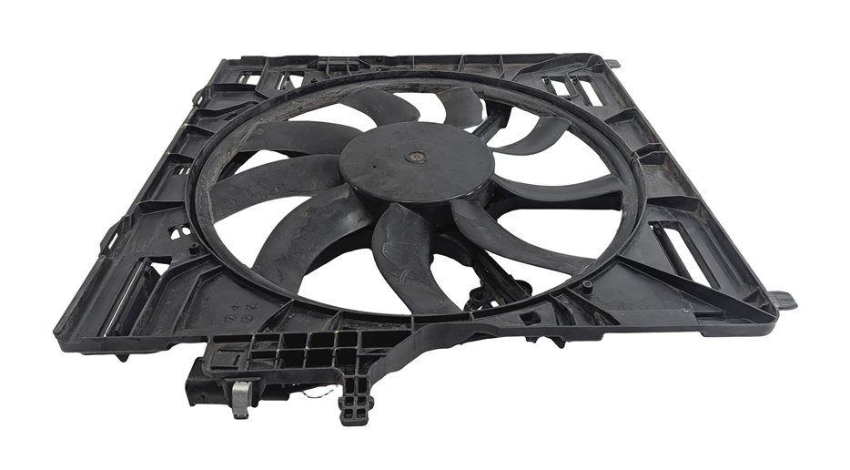 Thumbnail 2: 14-19 BMW X5 X6 (F15 F16) 4.4L N63 TURBO 850 WATT RADIATOR FAN & SHROUD ASSEMBLY
