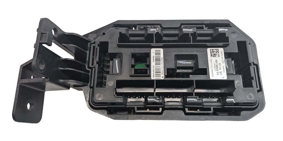 Thumbnail 5: 2017 BMW X5 (F15) 4.4L FRONT CABIN SAM MODULE FUSE BOX RELAY CARRIER