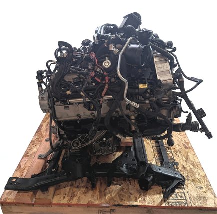 Thumbnail 5: 16-19 BMW X5 X6 (F15 F16) 4.4L N63 TWIN TURBO ENGINE ASSEMBLY VIDEO (97k)