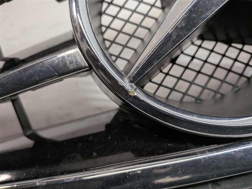 Thumbnail 9: 2012-2015 MERCEDES C250 C350 (C204) COUPE FRONT UPPER HOOD VENT GRILLE TRIM