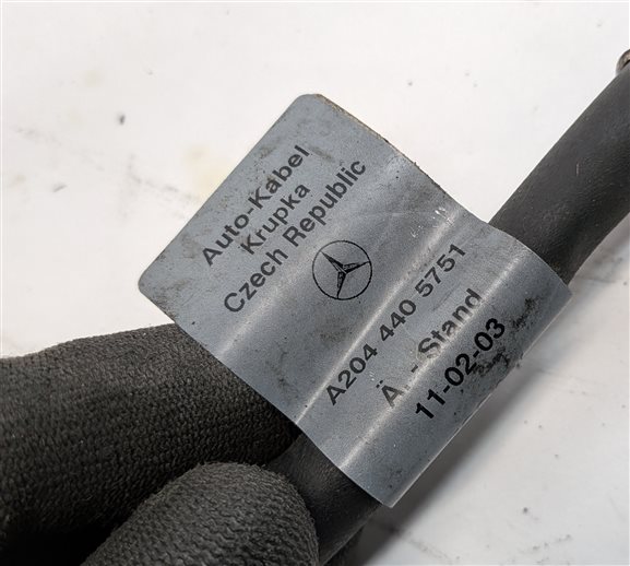 Thumbnail 6: 2014 MERCEDES C350 COUPE (W204) 3.5L BATTERY CABLE ASSEMBLY w/ TERMINAL