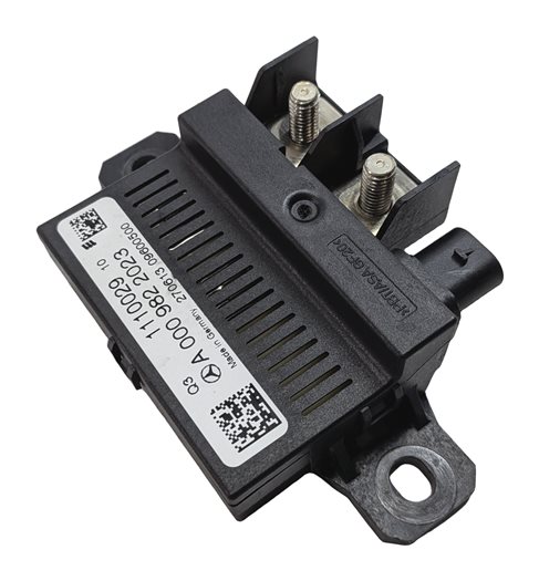 Thumbnail 3: 2014 MERCEDES C350 COUPE (W204) 3.5L BATTERY CONTROL RELAY MODULE COMPUTER
