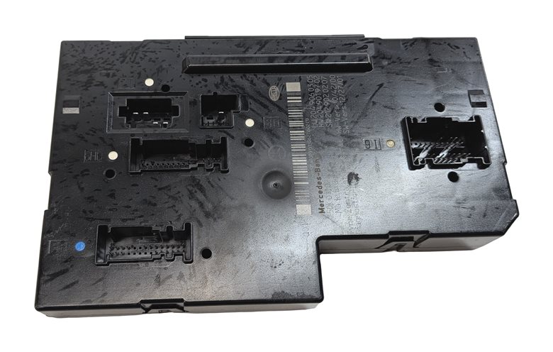 Thumbnail 2: 11-15 MERCEDES C250 C300 C350 (W204) REAR SIGNAL ACQUISITION CONTROL MODULE SAM
