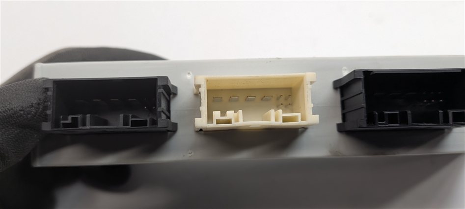 Thumbnail 5: 08-14 BMW X6 X6M (E71) REAR TRUNK LIFT HATCH GATE DOOR LIFTGATE CONTROL MODULE