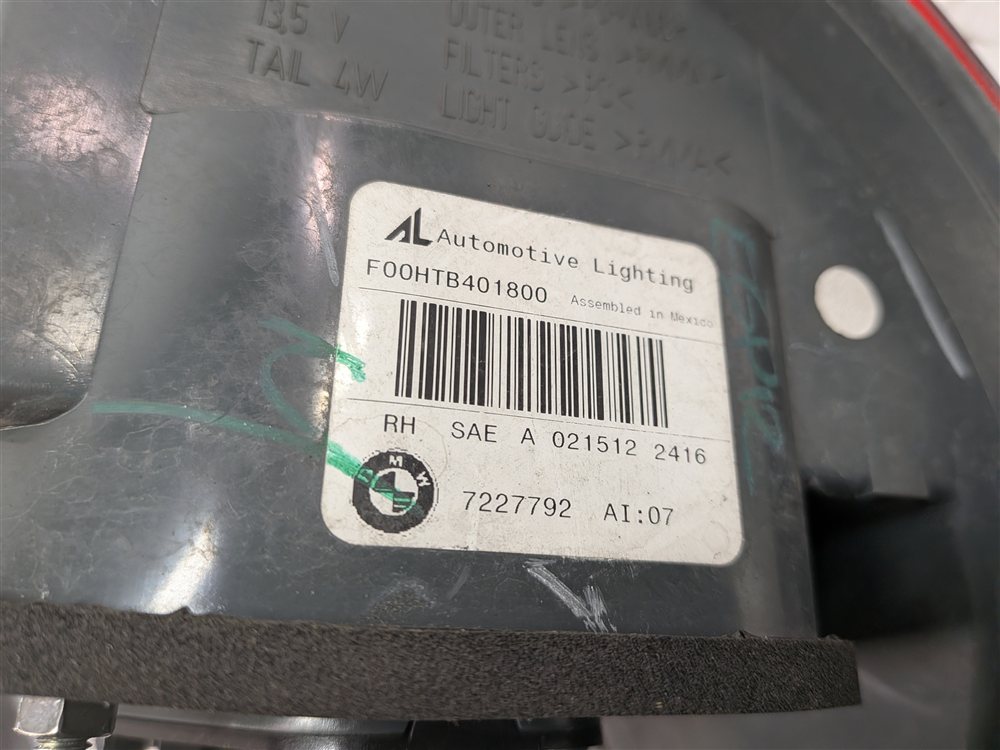 Thumbnail 10: 2011-2013 BMW X5 X5M (E70) RIGHT PASSENGER REAR OUTER TAILLIGHT BRAKE LIGHT LAMP