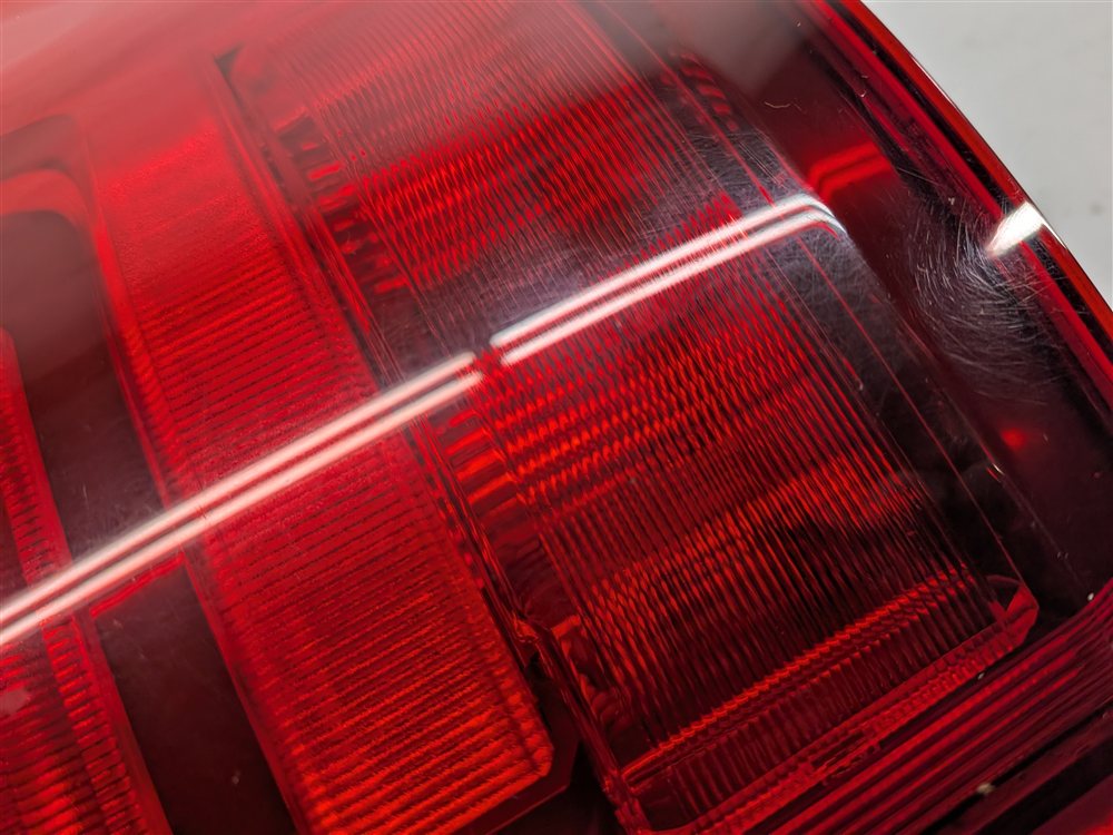 Thumbnail 13: 2011-2013 BMW X5 X5M (E70) RIGHT PASSENGER REAR OUTER TAILLIGHT BRAKE LIGHT LAMP