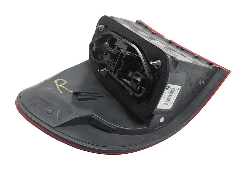 Thumbnail 5: 2011-2013 BMW X5 X5M (E70) RIGHT PASSENGER REAR OUTER TAILLIGHT BRAKE LIGHT LAMP