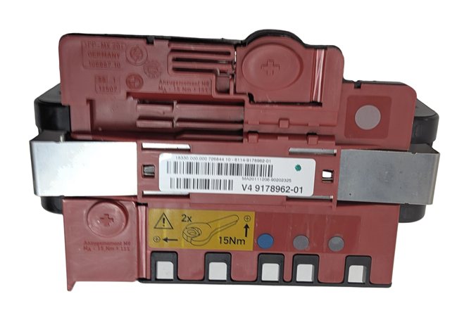 Thumbnail 3: 2012 BMW X5 (E70) 4.4L REAR POSITIVE BATTERY TERMINAL JUNCTION BOX BLOCK