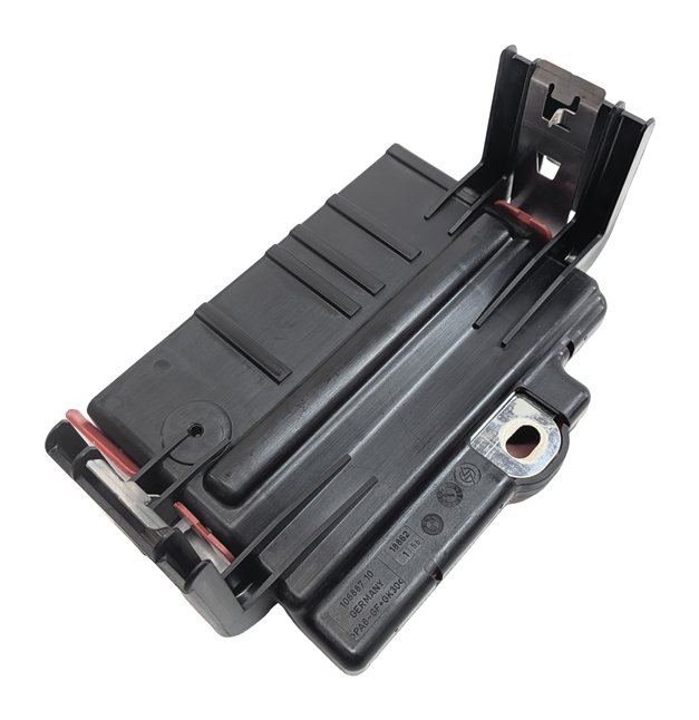 Thumbnail 5: 2012 BMW X5 (E70) 4.4L REAR POSITIVE BATTERY TERMINAL JUNCTION BOX BLOCK