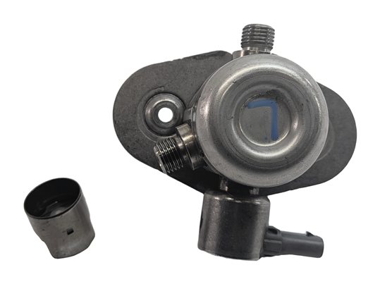 Thumbnail 4: 12-19 BMW 5 6 7 M5 M6 X5 X6 (F06 F10 F15 F16 F85) 4.4L HIGH PRESSURE FUEL PUMP