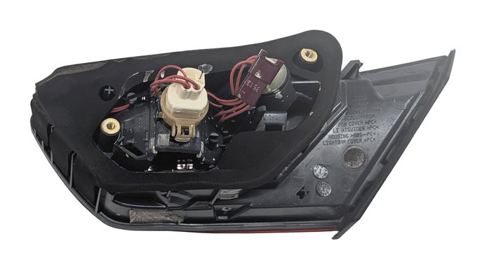 Thumbnail 5: 2012-2019 BMW 640i 650i M6 (F06 F12 F13) LEFT TRUNK INNER TAILLIGHT LIGHT LAMP