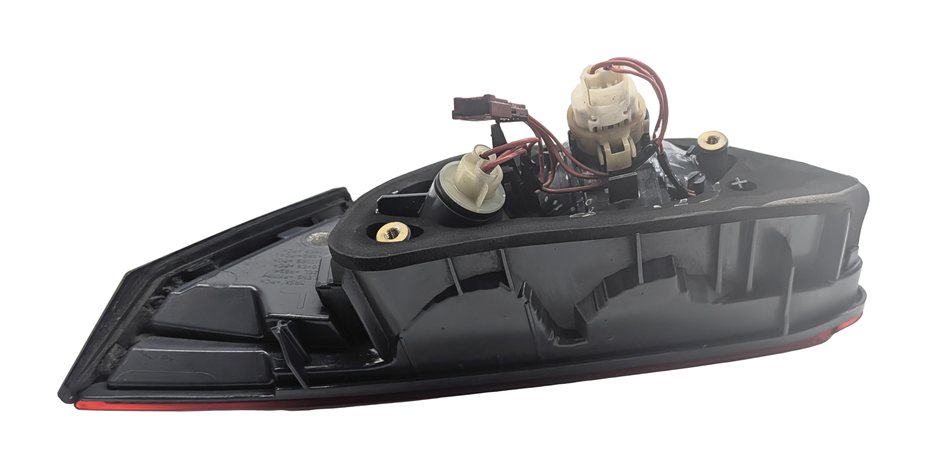 Thumbnail 6: 2012-2019 BMW 640i 650i M6 (F06 F12 F13) LEFT TRUNK INNER TAILLIGHT LIGHT LAMP