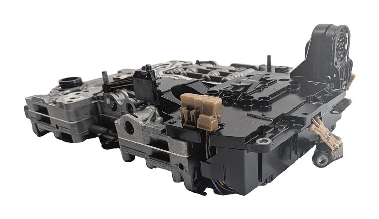 Thumbnail 8: 13-19 BMW 550i 650i 750i (F01 F02 F10) 8HP70 TRANSMISSION VALVE BODY w/ OIL PUMP