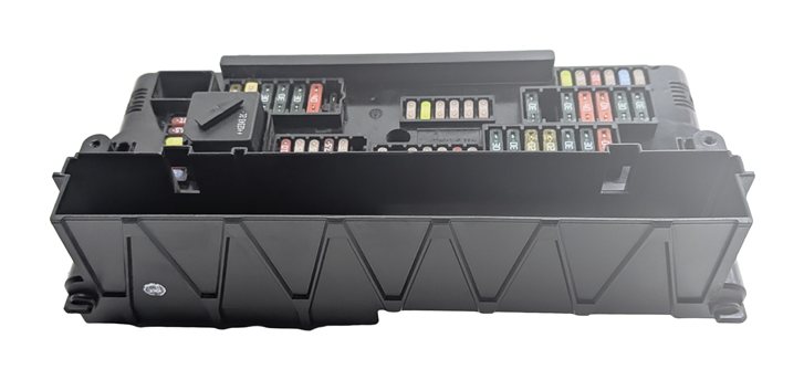 Thumbnail 2: 2012-2017 BMW 5 6 7 (F01 F06 F10) FRONT POWER DISTRIBUTION RELAY FUSE BOX