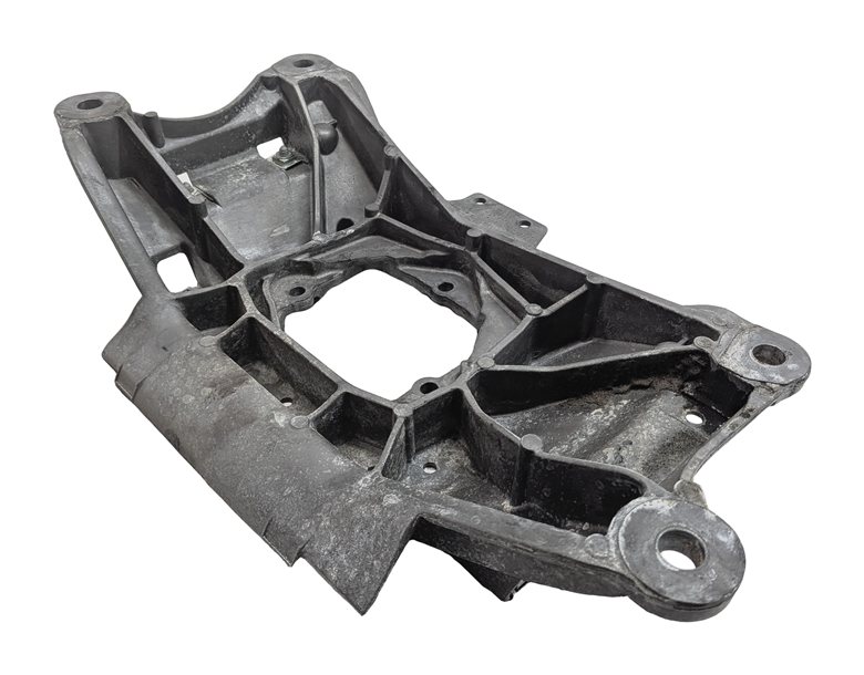 Thumbnail 6: 2016 AUDI A6 (C7 4G) AUTOMATIC TRANSMISSION CROSSMEMBER SUPPORT MOUNT BRACKET