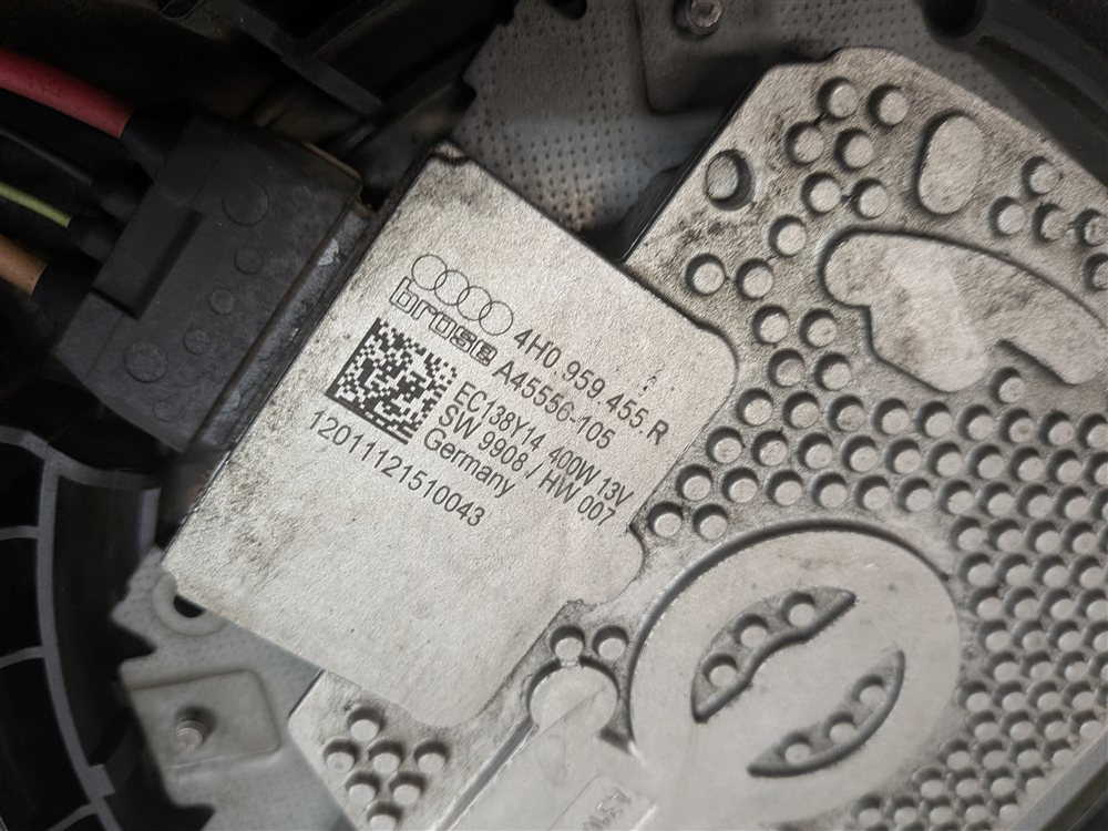 Thumbnail 9: 2011-2014 AUDI A8 (D4 4H) 4.2L / 6.3L ENGINE - RADIATOR COOLING FAN & SHROUD