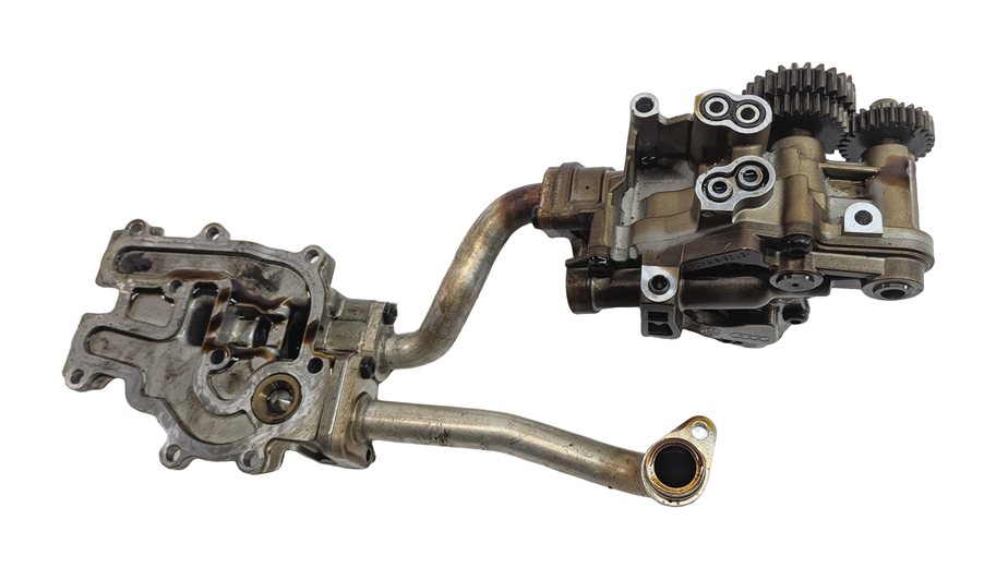 Thumbnail 6: 2012 AUDI A8 (D4 4H) 4.2L (CDRA) ENGINE OIL FLUID PUMP w/PIPE ASSEMBLY