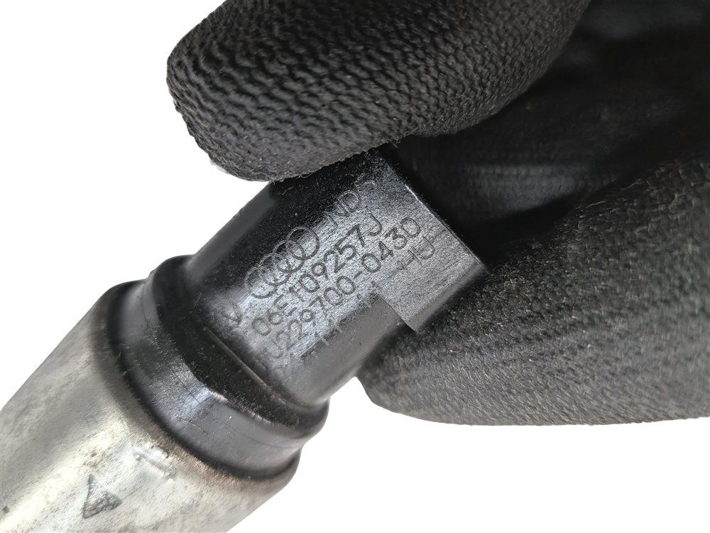 Thumbnail 6: 2012 AUDI A8 (D4 4H) 4.2L (CDRA) ENGINE CAMSHAFT TIMING OIL SOLENOID SET/2