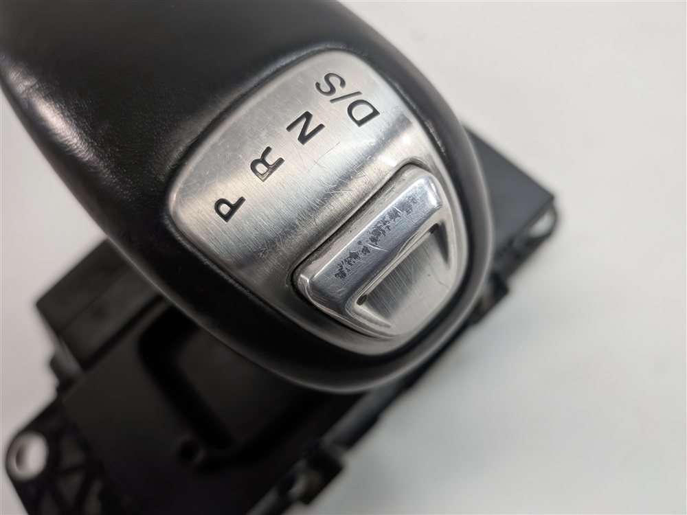 Thumbnail 8: 2012 AUDI A8 (D4 4H) AUTOMATIC TRANSMISSION FLOOR SHIFTER GEAR SELECTOR AWD