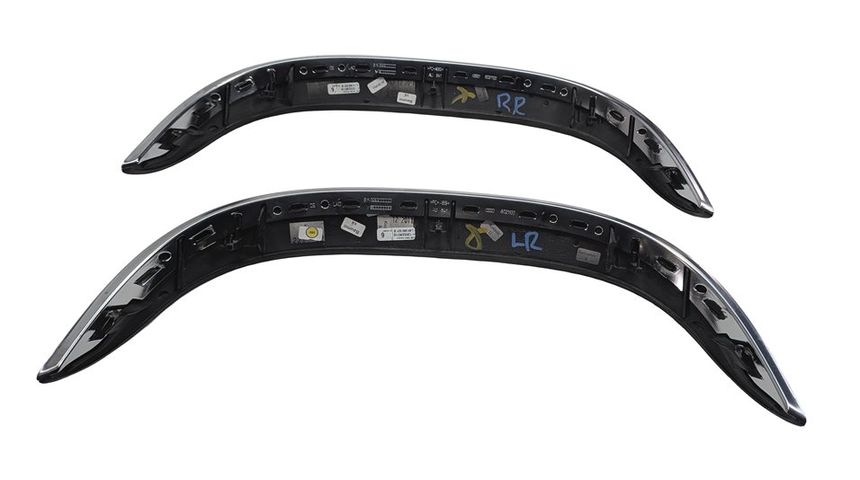 Thumbnail 10: 2012 AUDI A8 (D4 4H) INTERIOR DASH DOOR CONSOLE TRIM SET/11 (Polished Black)