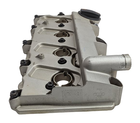 Thumbnail 4: 2011-2012 AUDI A8 (D4 4H) 4.2L (CDRA) LEFT DRIVER ENGINE VALVE COVER
