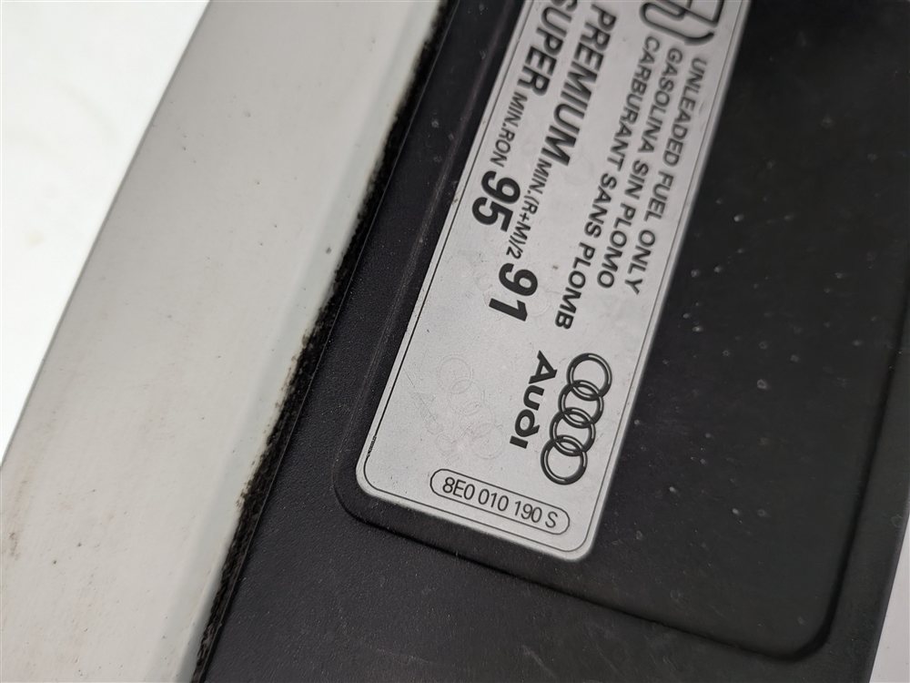 Thumbnail 6: 2011-2018 AUDI A8 S8 (D4 4H) FUEL FILLER GAS DOOR LID COVER (White)