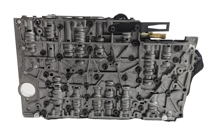 Thumbnail 5: 12-19 MERCEDES C E GLS SL CLS SLK (R172 W204 W212) VALVE BODY w/ CONDUCTOR PLATE