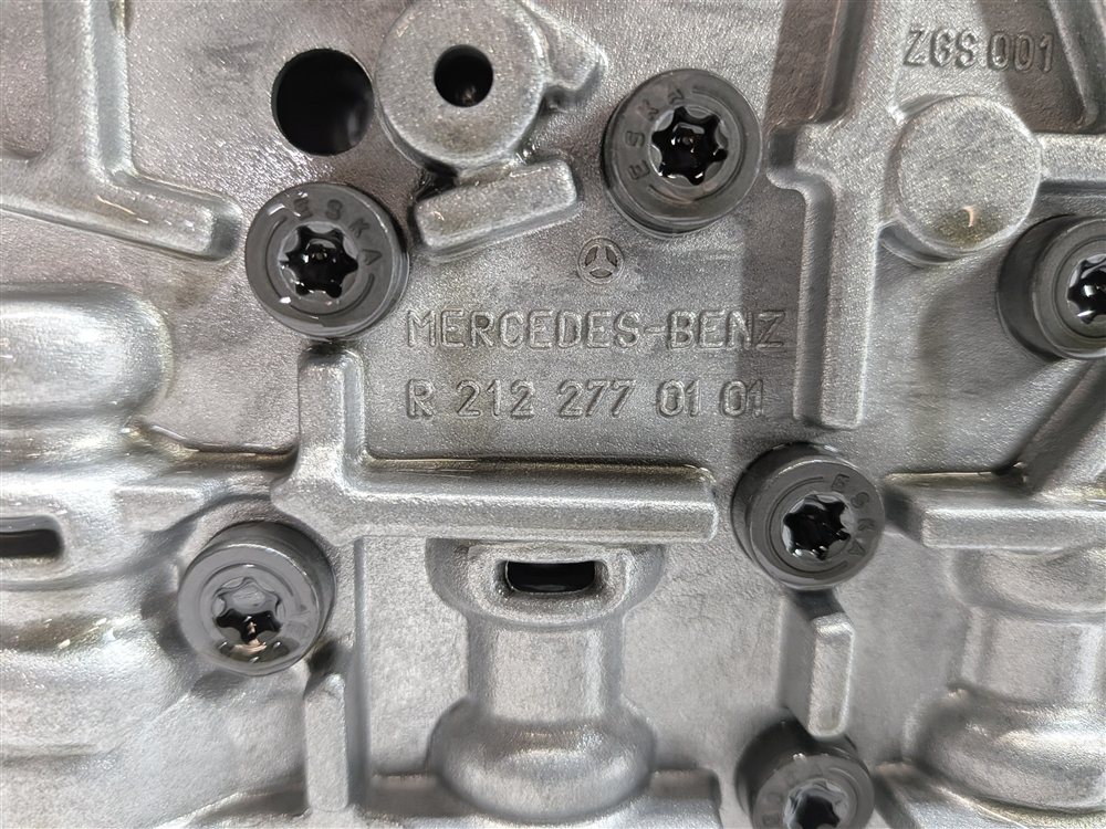 Thumbnail 7: 12-19 MERCEDES C E GLS SL CLS SLK (R172 W204 W212) VALVE BODY w/ CONDUCTOR PLATE