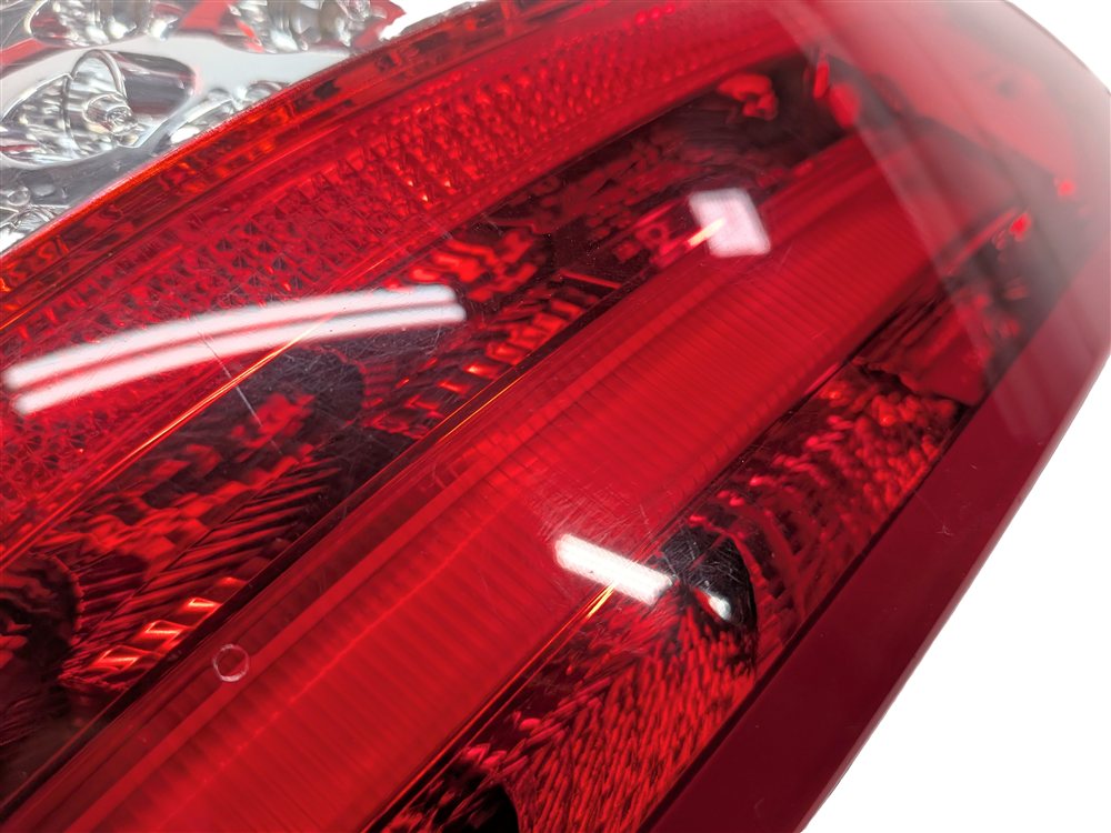 Thumbnail 11: 2012-2015 MERCEDES BENZ C250 C300 C350 (W204) LEFT DRIVER TAILLIGHT BRAKE LIGHT