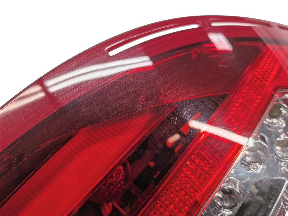 Thumbnail 9: 2012-2015 MERCEDES BENZ C250 C300 C350 (W204) LEFT DRIVER TAILLIGHT BRAKE LIGHT
