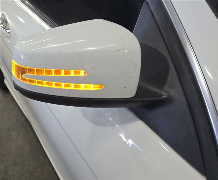 Thumbnail 2: 12-15 MERCEDES C CLASS W204 RIGHT HEATED MEMORY AUTODIM BLIND DOOR MIRROR(White)