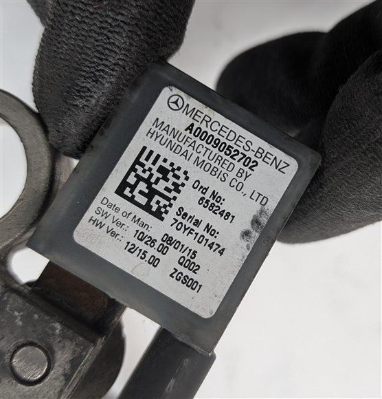 Thumbnail 4: 2013 MERCEDES C350 (W204) 3.5L BATTERY CABLE w/ IBS SENSOR TERMINAL