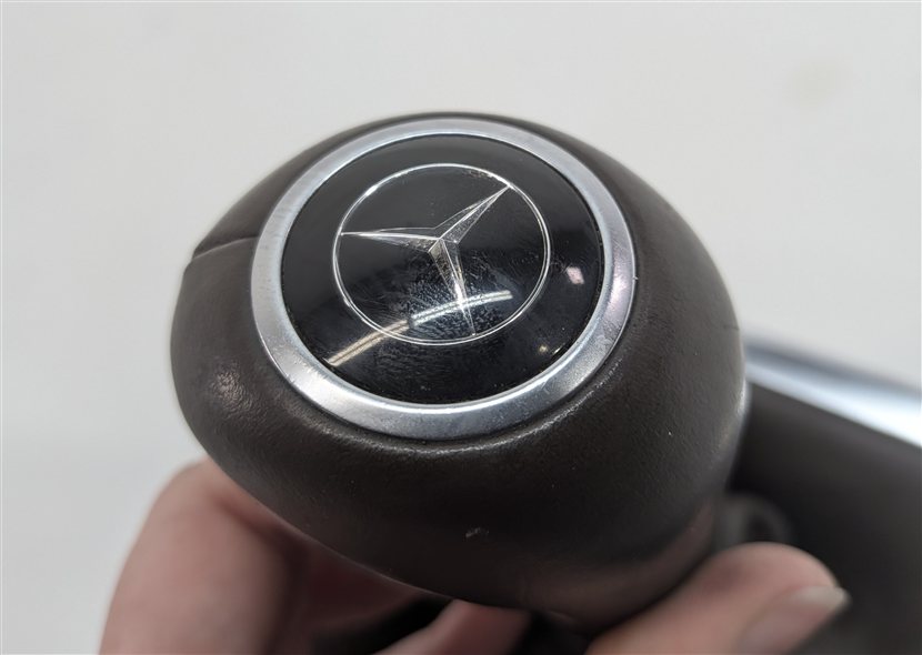 Thumbnail 7: 2013 MERCEDES C350 (W204) CENTER CONSOLE AUTO SHIFTER KNOB BOOT TRIM