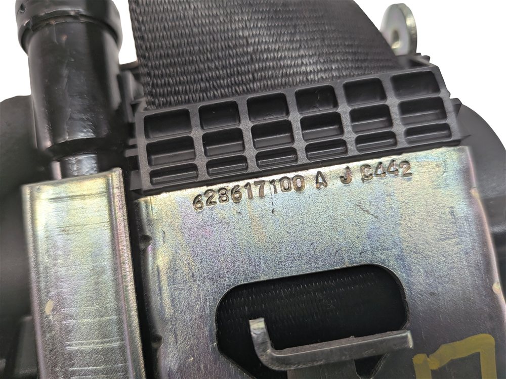 Thumbnail 4: 2016-2020 RANGE ROVER SPORT (L494) LEFT FRONT DRIVER SEATBELT RETRACTOR (Black)