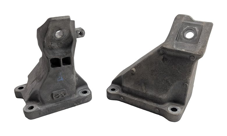 Thumbnail 2: 2017 RANGE ROVER SPORT L494 3.0L SUPER 306PS AJ126 ENGINE MOUNT BRACKET SET/2