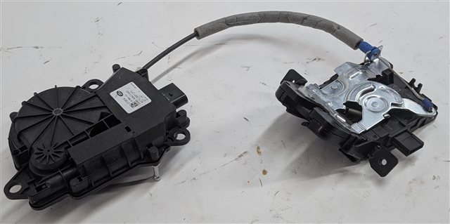 2017 RANGE ROVER SPORT L494 POWER TAILGATE LIFTGATE LATCH ACTUATOR CINCH MOTOR