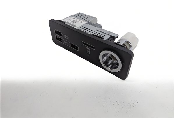 2017 RANGE ROVER SPORT (L494) USB HDMI SIM MEDIA INTERFACE HUB CONTROL MODULE