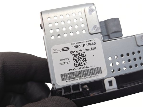 Thumbnail 6: 2017 RANGE ROVER SPORT (L494) USB HDMI SIM MEDIA INTERFACE HUB CONTROL MODULE